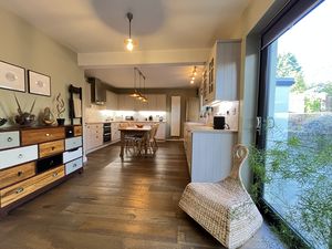 Photo 22- click for photo gallery